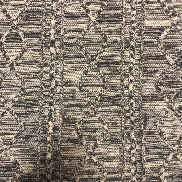 St Johns Bay | Cozy Sweater | Size Large | L - Picture 2 of 4